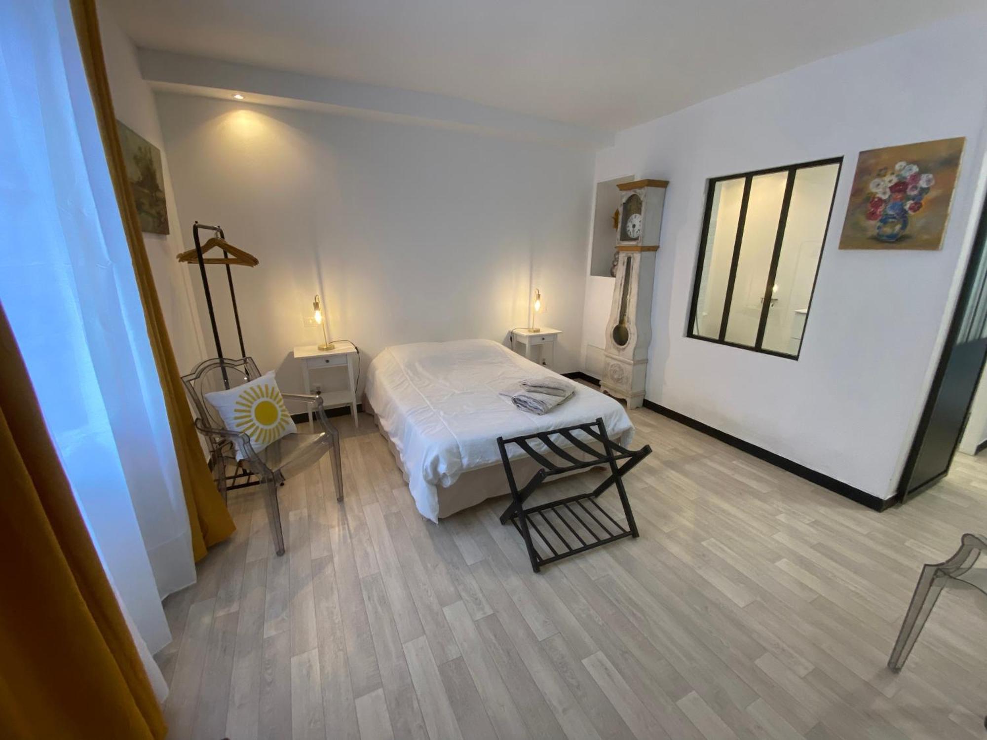 Chambre & Salle De Bain Privee - Lv 33 Argenton Sur Creuse Exterior photo